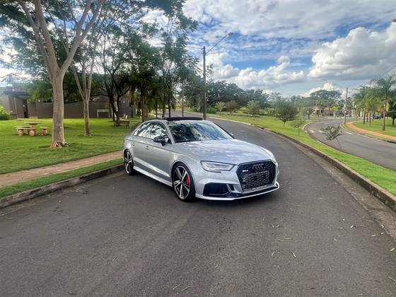 AUDI RS3 2.5 TFSI GASOLINA SEDAN QUATTRO S-TRONIC AUDI RS3 2.5 TFSI GASOLINA SEDAN QUATTRO S-TRONIC